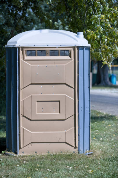 Best Portable restroom trailer rental  in Saukville, WI